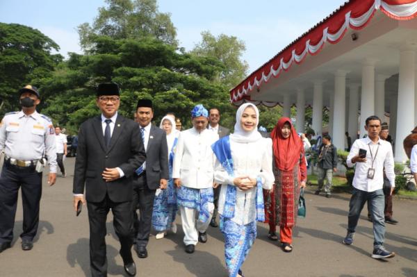 Bupati Serang Ratu Rahmatuzakiyah bersama Wakil Bupati Muhammad Najib Hamas. (Foto: dok Pemkab Serang)
