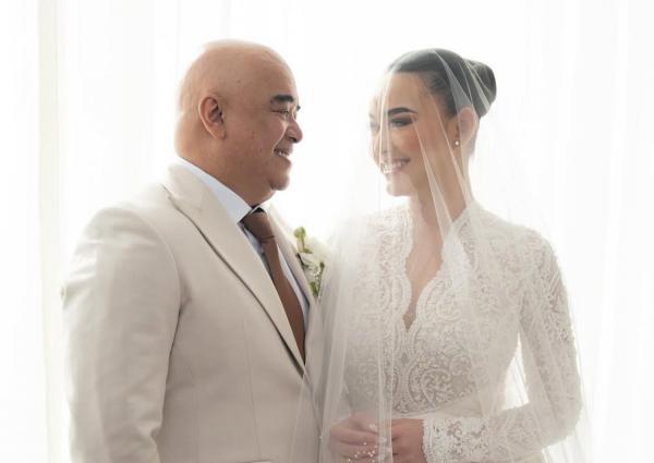 Amanda Manopo dan ayah tercinta. (Foto: Instagram)