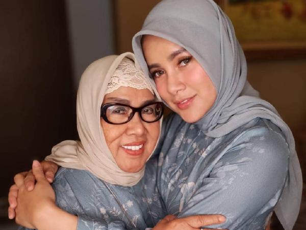 Innalillahi, Olla Ramlan Berduka Cita