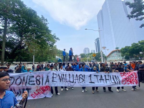 Jalan Medan Merdeka Selatan Ditutup imbas Demo Setahun Pemerintahan Prabowo