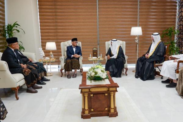 Pertemuan Wamenhaj RI-Saudi Tegaskan Komitmen Bersama Tingkatkan Layanan untuk Jemaah Haji Indonesia