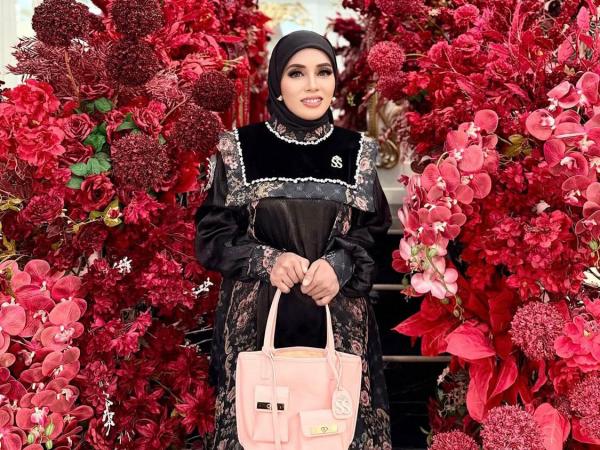 Penampilan Fitri Sekarang Inilah penampilan Imelda Fitri sekarang, istri di Aceh yang diceraikan suaminya usai lulus PPPK Aceh Singkil. (Foto: Instagram)