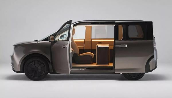 Mobil Listrik Sharp Samping
