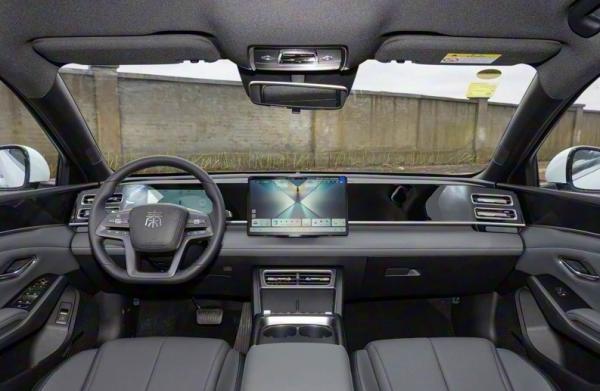 BYD Qin L DM I PHEV