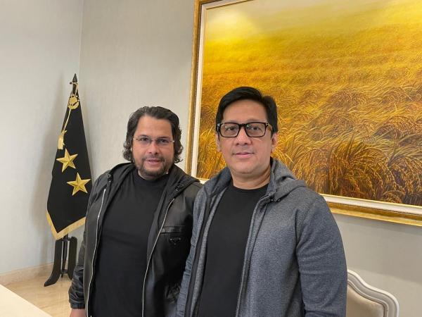 Andre Taulany (kanan) didampingi pengacara Erin Wartia. (Foto: Ravie Wardani)