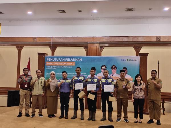 Gandeng Pihak Swasta, Distransnaker Kukar Sukses Gelar Pelatihan Operator Alat Berat