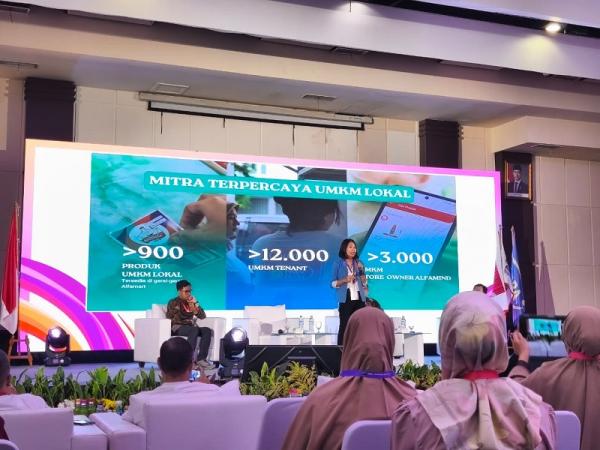 Alfamart Kemitraan UMKM Alfamart jelaskan program #TumbuhBersamaAlfamart yang membangun tiga ekosistem kemitraan utama untuk UMKM. (Foto: dok Alfamart)