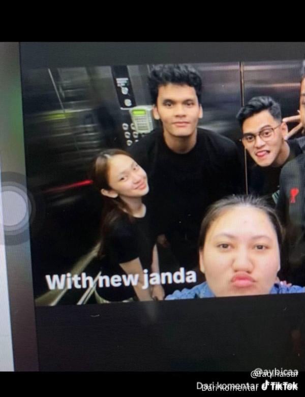 Foto Viral Jule alias Julia Prastini. (Foto: X)