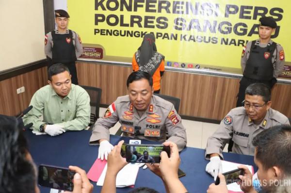 Perempuan di Sanggau Ditangkap Bawa Sabu 18,5 Kg, Mengaku Kurir Narkoba