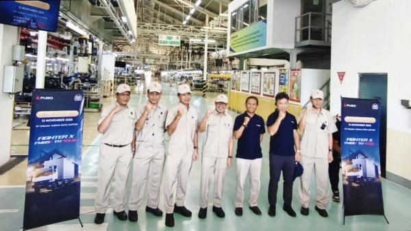 Perakitan Mitsubishi Fuso Mitsubishi Fuso, termasuk Fighter X FM65F Tractor Head 4x2, dirakit di fasilitas PT Krama Yudha Ratu Motor (KRM). (Foto: iNews)