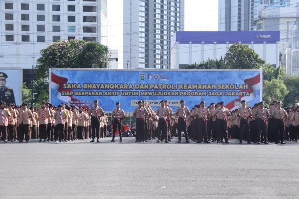 Kapolda Metro Jaya Pimpin Apel Saka Bhayangkara 2 Apel Saka Bhayangkara dan Patroli Keamanan Sekolah (PKS) ddikuti 1.700 peserta mulai dari Saka Bhayangkara, Pramuka Gugus Depan, hingga Patroli Keamanan Sekolah dari seluruh Polres jajaran. (Foto: Dok. Polda Metro Jaya)