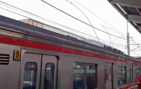 Gangguan di Stasiun Depok, Perjalanan KRL Bogor-Jakarta Kota Tersendat Pagi Ini 