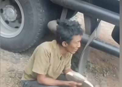 Viral Pria Magelang Nekat Masuk Kolong Truk ke Lampung, Alasannya Bikin Pilu