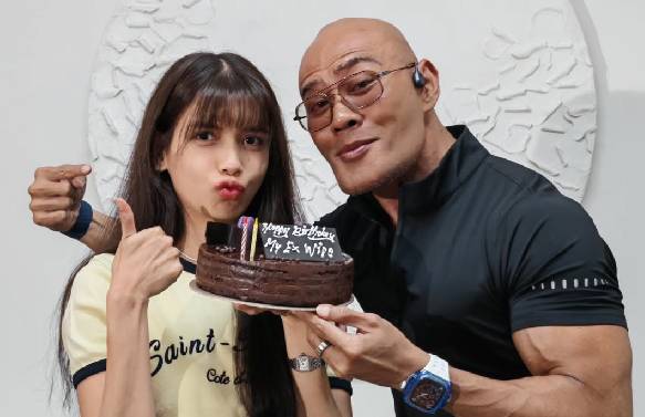 Deddy Corbuzier dan Sabrina Chairunnisa Deddy Corbuzier dan Sabrina Chairunnisa. (Foto: Instagram)
