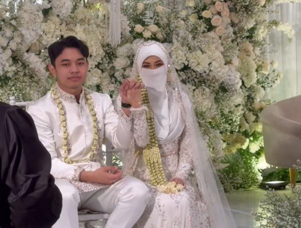 Fiki Naki dan Tinandrose menikah hari ini, Senin (24/11/2025). (Foto: Instagram)