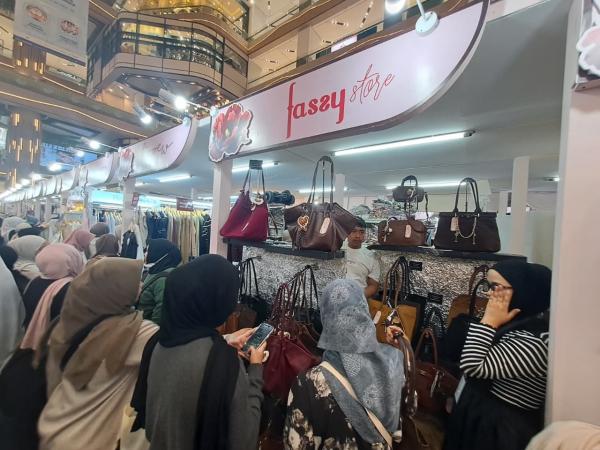 Bazar fashion lokal. (Foto: Istimewa)