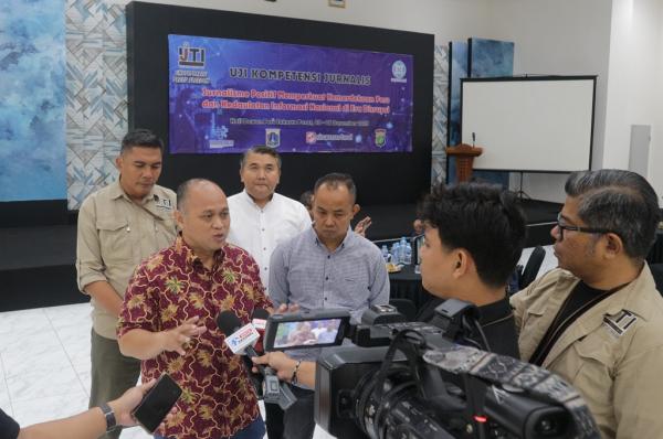 Ketua Umum IJTI Pusat, Herik Kurniawan Ketua Umum IJTI Pusat, Herik Kurniawan (foto: Tangguh Yudha)