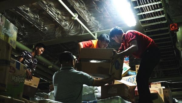 Alfamart Salurkan Bantuan Bencana Sumatra (Foto: dok Alfamart)