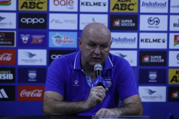 Persib Hancurkan Borneo FC 3-1, Bojan Hodak Beri Reaksi Mengejutkan