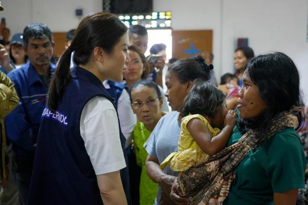 Ketua Umum Partai Perindo Angela Tanoesoedibjo mengajak seluruh kader Perindo membantu pemulihan korban bencana Sumatra pada Minggu (8/12/2025). (Foto: Partai Perindo)