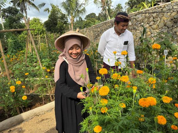 Kebun asri di Sanggraloka Ubud, Bali Kebun asri di Sanggraloka Ubud, Bali. (Foto: Muhammad Sukardi)
