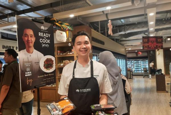 daging sapi Australia Chef Freddie Salim mengkreasikan tiga menu olahan daging sapi Australia dalam rangkaian siap masak. (Foto: iNews Media Group/Anindita)