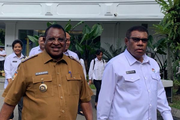 Prabowo Kumpulkan Kepala Daerah se-Papua di Istana, Ada Apa?