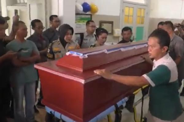 Firasat Aneh Keluarga Korban Tewas Kecelakaan Bus Cahaya Trans di Tol Semarang