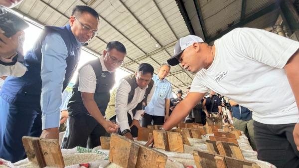 Dirut Bulog Temukan Harga Minyakita dan Telur di Atas HET, Minta Satgas Pangan Tindak Tegas