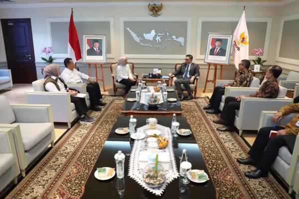 Audiensi Menteri Luar Negeri Sugiono di Kantor Kementerian PANRB. (Foto: dok KemenPANRB)