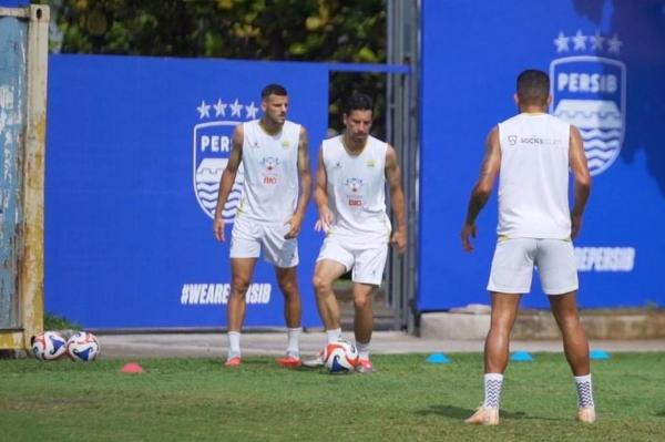 Thom Haye Tebar Ancaman jelang Persib Bandung vs Persija Jakarta