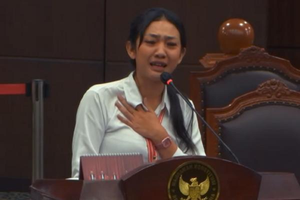 Tangis Haru Anak Wartawan Sumut Beri Kesaksian di Sidang Uji Materi UU TNI