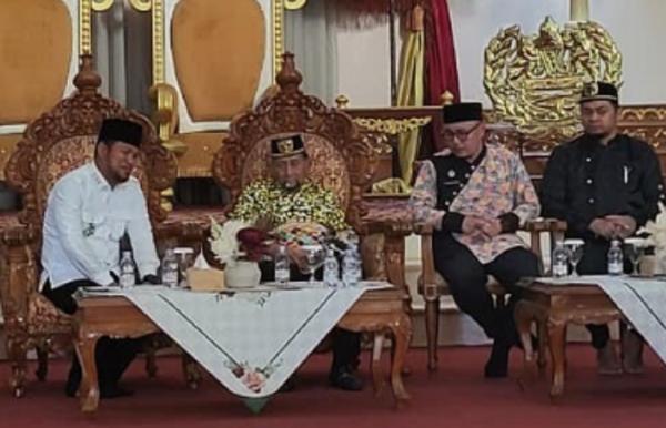 Gubernur Kaltim Minta Maaf ke Sultan Kukar soal Polemik Posisi Duduk