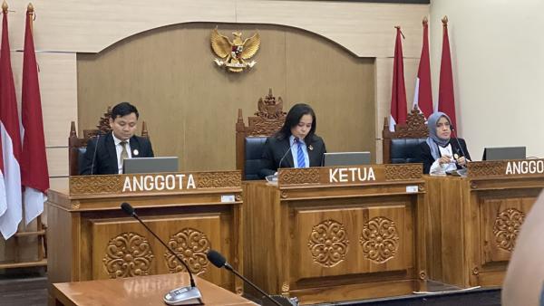 KIP Gelar Sidang Sengketa Informasi Ijazah Jokowi, Periksa KPU dan Polda