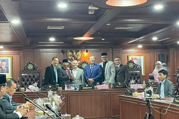 Sah! I Wayan Sudirta Jadi Wakil Ketua MKD DPR Gatikan TB Hasanuddin