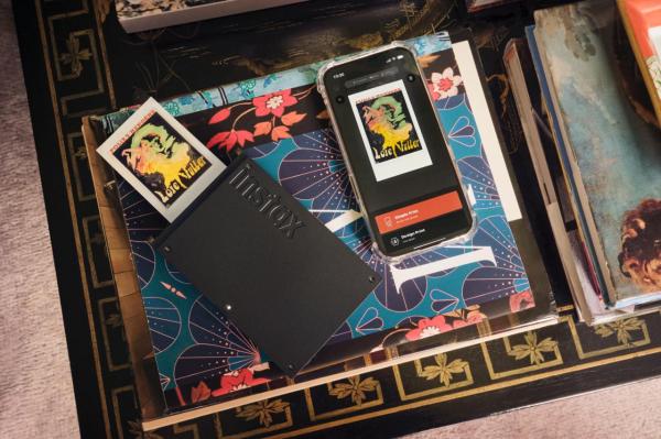 Kamera Instax Fujifilm yang baru, instax mini Link+. (Foto: Istimewa)