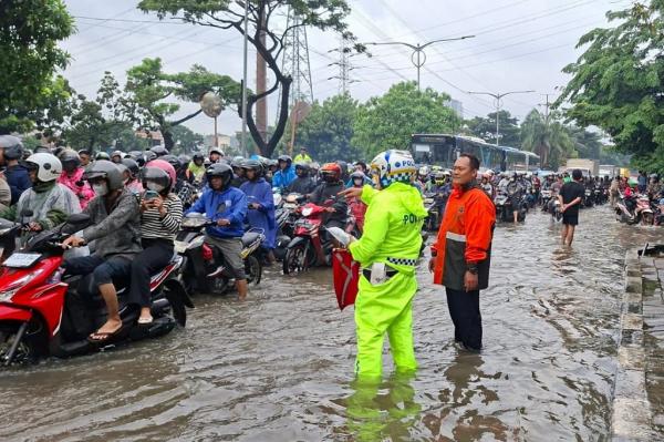 Update Banjir Jakarta: 52 RT Terendam, Paling Banyak di Jaktim