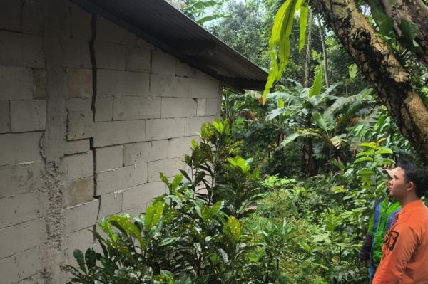 Tanah Bergerak Landa Babakan Madang Bogor, 11 Rumah Rusak