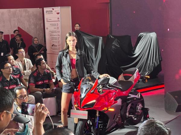 Seri QJMotor yang mencuri perhatian di IIMS 2026. (Foto: Muhammad Sukardi)