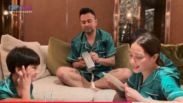 Rayakan Ultah Raffi Ahmad dan Nagita Slavina, Rafathar Bikin Heboh Minta Adik Banyak