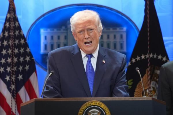 Trump Klaim AS Bisa Perang Lawan Iran Lebih dari Sebulan