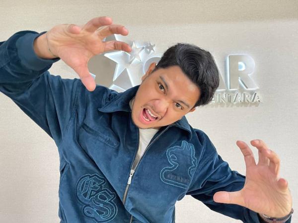 Indonesian Idol Season 14: Ozi Janji Tetap Bermusik meski Tereliminasi di Top 12