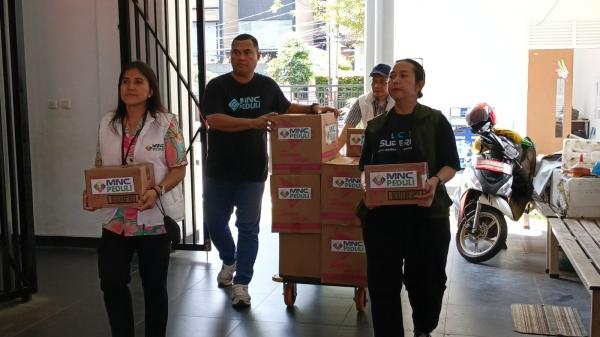 Donasi buku dari MNC Peduli untuk SDN 01 Cikini, Menteng, Jakarta Pusat. (Foto: Mei Sada Sirait)