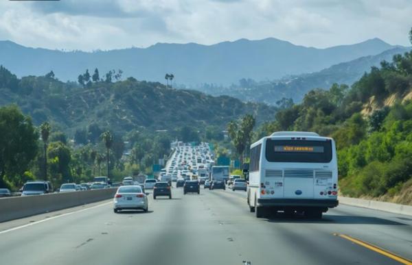 3,6 Juta Kendaraan Diprediksi Melintas di Tol Trans Jawa-Sumatera saat Mudik 2026 