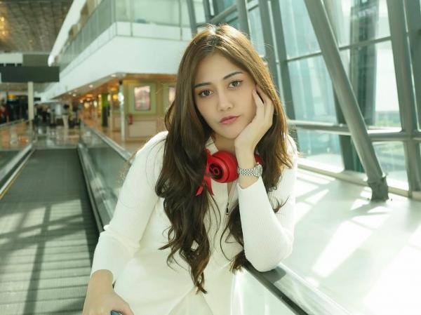 Ruce Nuenda Ruce Nuenda kena campak dan berkeliaran, bikin netizen murka. (Foto: Instagram)