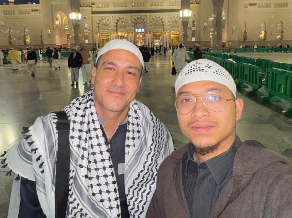 Hamish Daud Sudah Tiba di Madinah untuk Umrah, Ini Fotonya!
