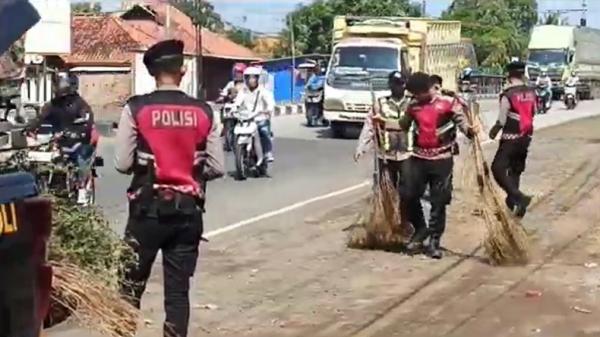 Marak di Musim Mudik, Penyapu Koin di Jalur Pantura Indramayu–Subang Ditertibkan Polisi
