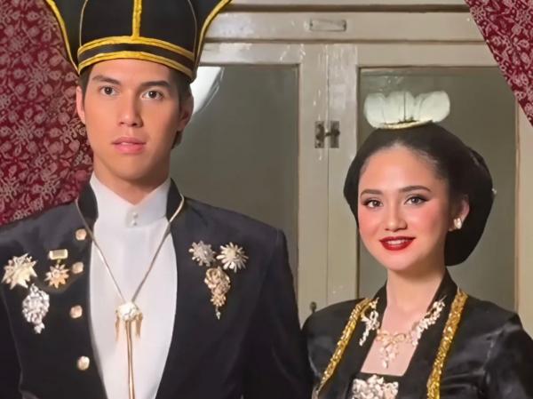 Bocor! Ini Foto Prewedding Terbaru El Rumi dan Syifa Hadju