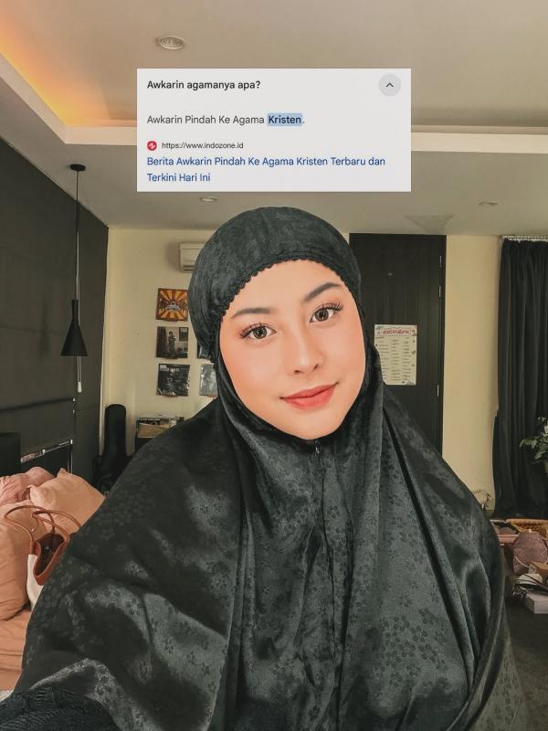 Awkarin diisukan pindah agama. (Foto: Instagram)