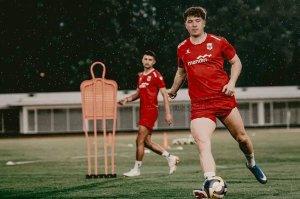 Ole Romeny Puji Latihan Timnas Indonesia Era John Herdman: Tempo Tinggi dan Pressing Agresif!